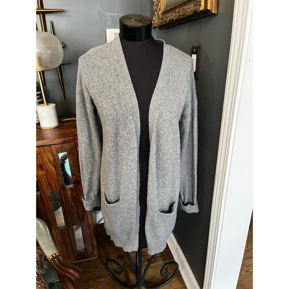 Banana Republic Grey Cozy Cardigan Sweater sz M Women’s